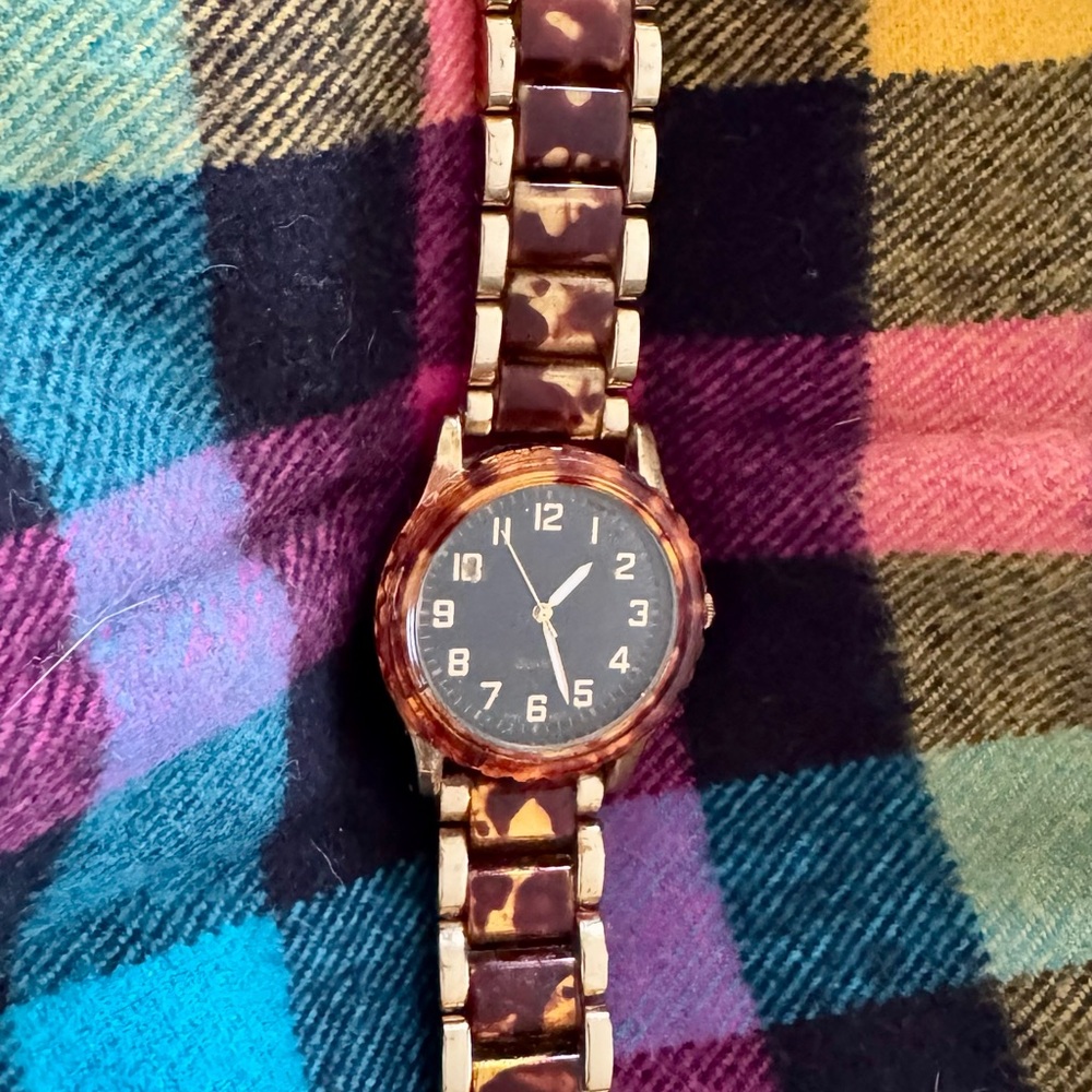 Tortoiseshell Link Wristwatch with Black Dial - Avon